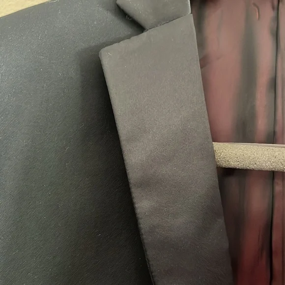 Classic Black Men's Tuxedo jacket size 40/34. Pants size 32 - Picture 4 of 10